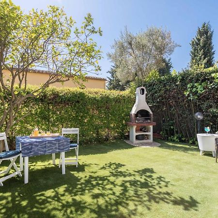 Bonita casa adosada con jardín privado y piscina comunitaria Calella De Palafrugell Exterior foto