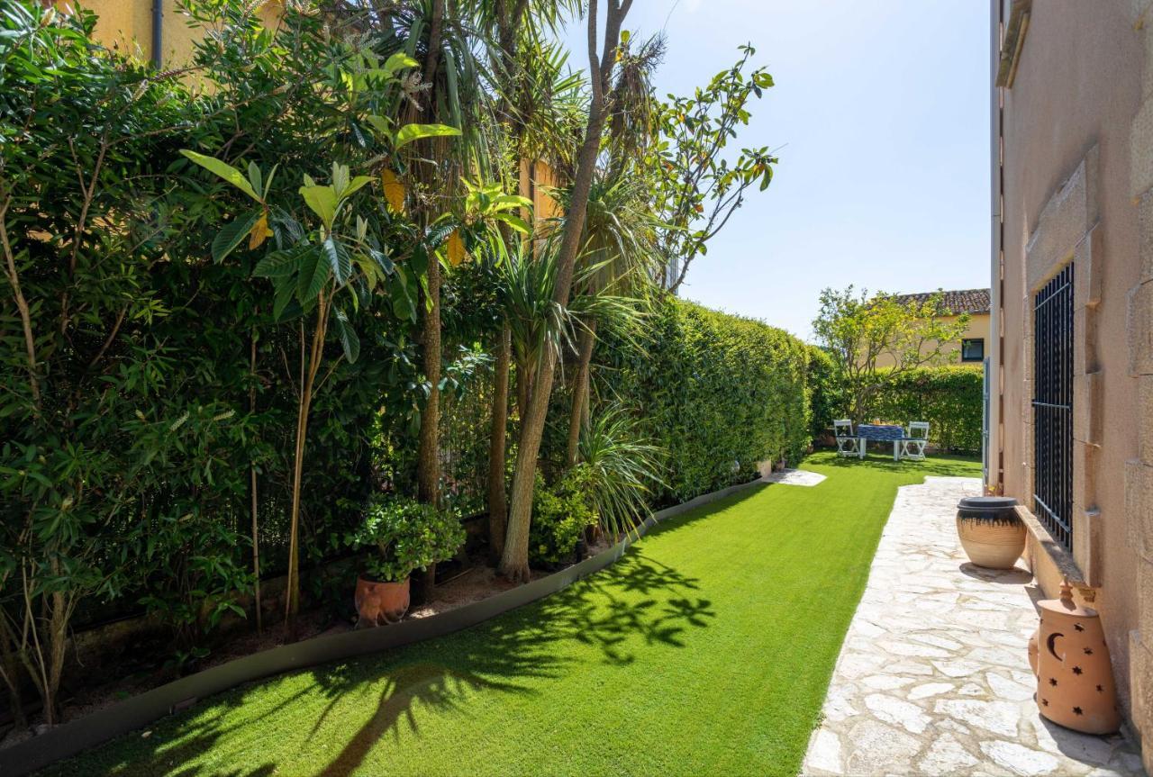 Bonita casa adosada con jardín privado y piscina comunitaria Calella De Palafrugell Exterior foto